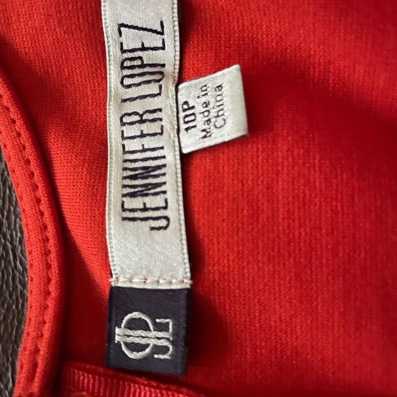 Dress - Picture 4 of 4